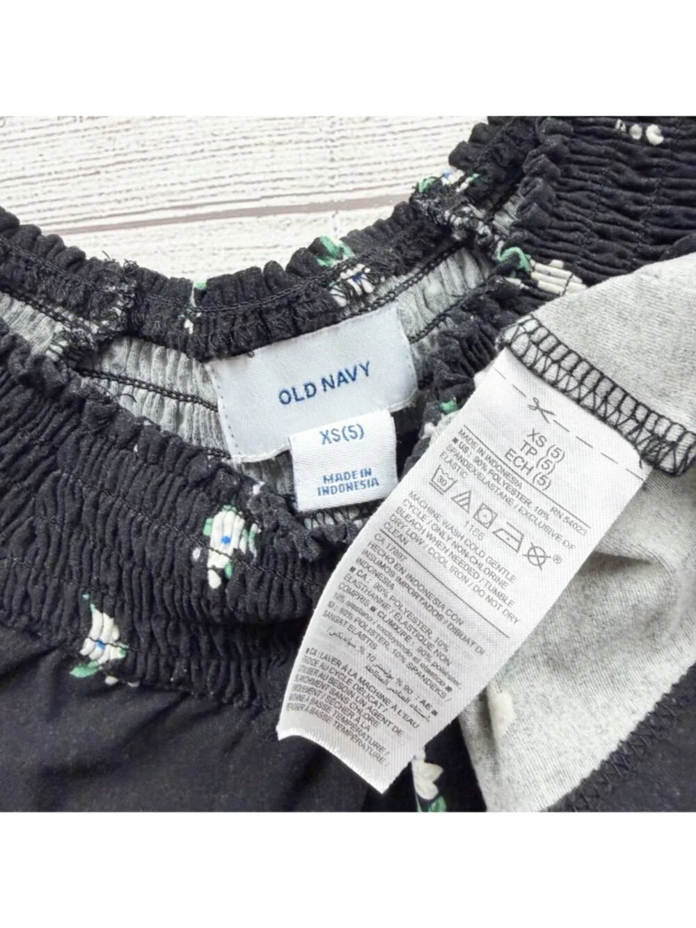 Old Navy Girls Black Floral Smocked Square Neck Top XS 5